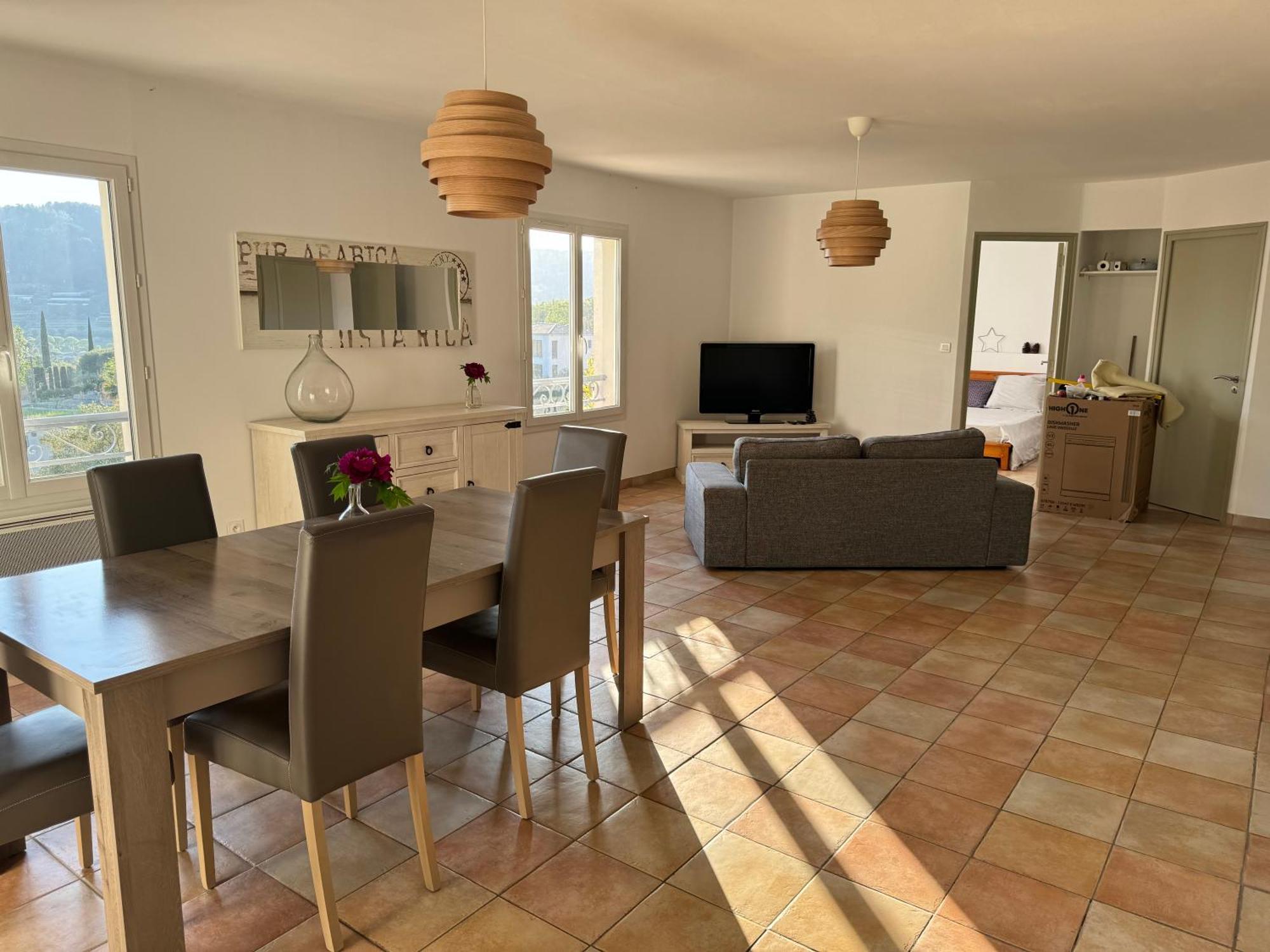A La Campagne Apartment Evenos